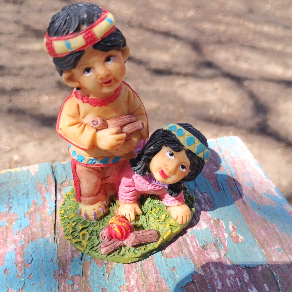 Native American Sculpture Of Two Kids Playing Knick Knack Decoration
